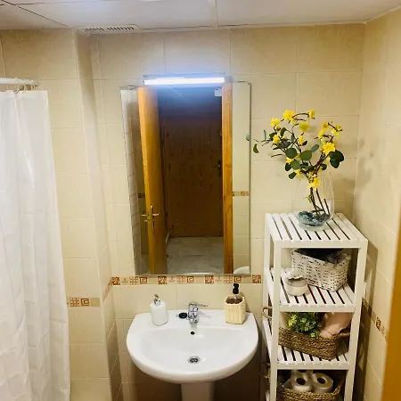 Bonito Junto Al Gran Teatro Falla Apartman