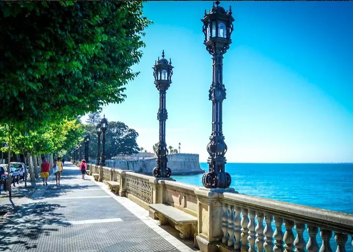 Bonito Junto Al Gran Teatro Falla * Cadiz