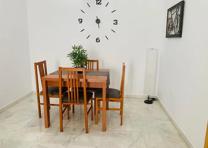 Bonito Junto Al Gran Teatro Falla Cadix